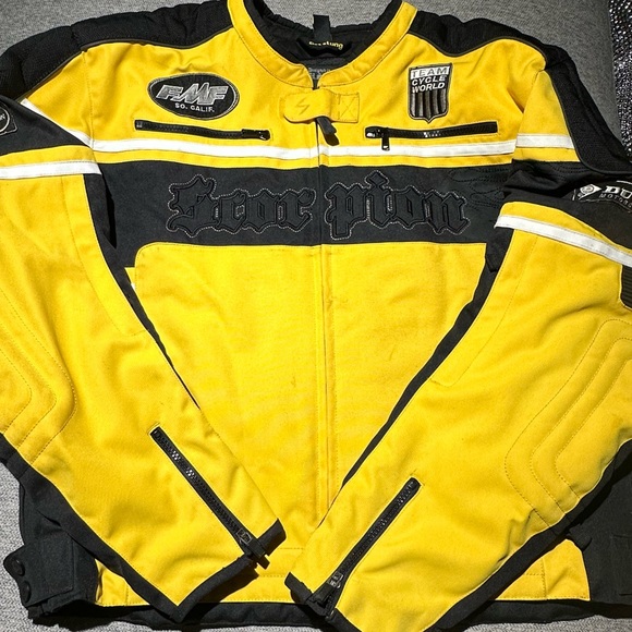 Scorpion Jackets & Coats Scorpion Exo Get Stung Motorcycle Jacket